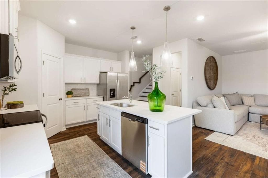 3 bedroom, 3 bathroom, 1,736 sq ft townhouse for sale at 349 Yukon Drive 54, Conyers, GA 30094 — photo 9