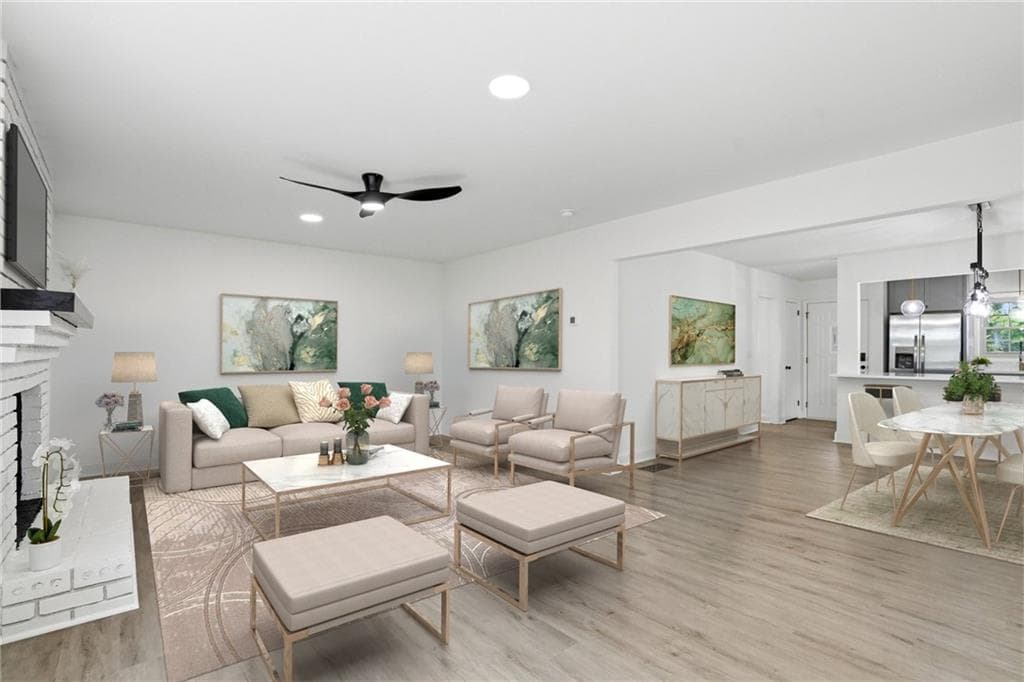 4 bedroom, 2 bathroom, 1,351 sq ft single family residence for sale at 2880 Sherwood Road, Smyrna, GA 30082 — photo 2