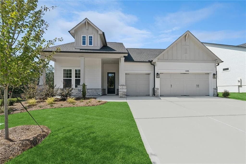 3 bedroom, 3 bathroom, 2,436 sq ft single family residence for sale at 1395 Autumn Lake Drive, Gainesville, GA 30504