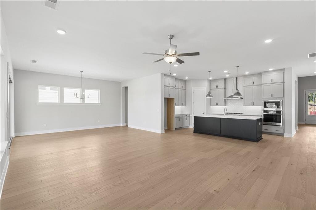3 bedroom, 3 bathroom, 2,436 sq ft single family residence for sale at 1395 Autumn Lake Drive, Gainesville, GA 30504 — photo 6