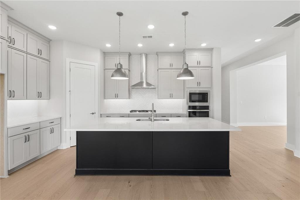 3 bedroom, 3 bathroom, 2,436 sq ft single family residence for sale at 1395 Autumn Lake Drive, Gainesville, GA 30504 — photo 7
