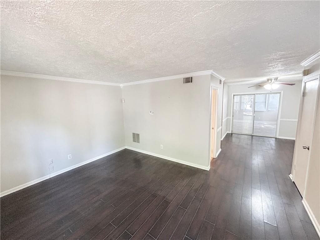 2 bedroom, 2 bathroom, 1,468 sq ft townhouse for rent at 2251 Salt Springs Place, Austell, GA 30168 for $1,450 a month — photo 6