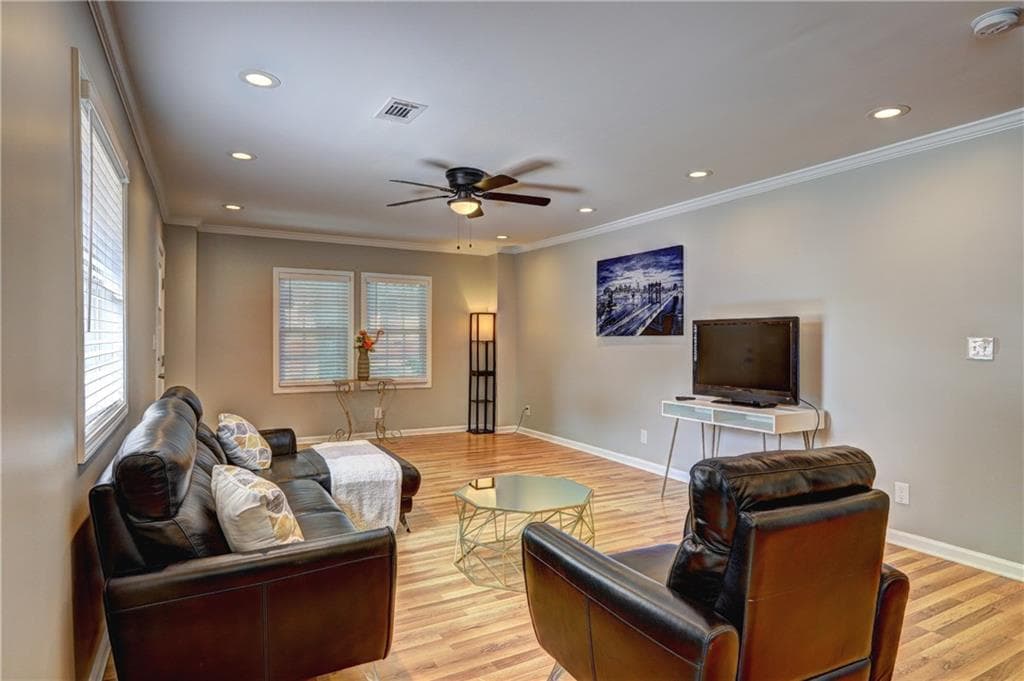 3 bedroom, 2 bathroom, 141 sq ft single family residence for rent at 25 Mildred Place, Atlanta, GA 30318 for $2,400 a month — photo 7