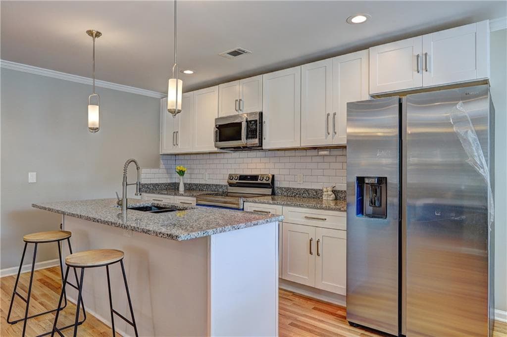 3 bedroom, 2 bathroom, 141 sq ft single family residence for rent at 25 Mildred Place, Atlanta, GA 30318 for $2,400 a month — photo 10