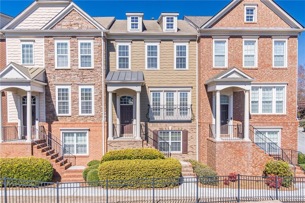 3 bedroom, 4 bathroom, 1,848 sq ft townhouse for sale at 2150 Wylmoor Way, Smyrna, GA 30080
