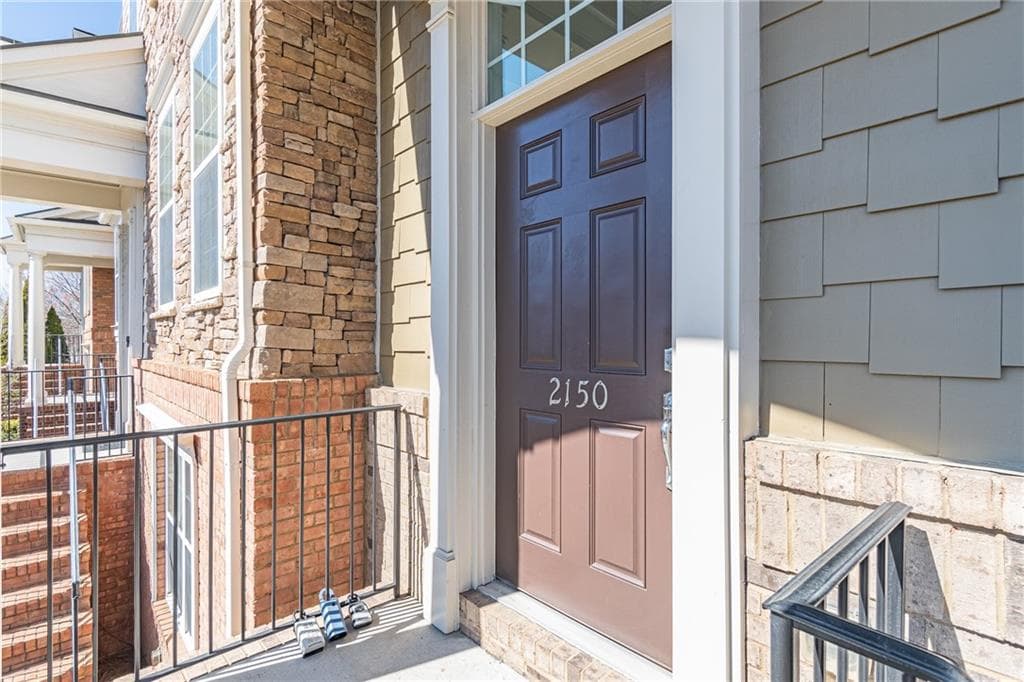 3 bedroom, 4 bathroom, 1,848 sq ft townhouse for sale at 2150 Wylmoor Way, Smyrna, GA 30080 — photo 4