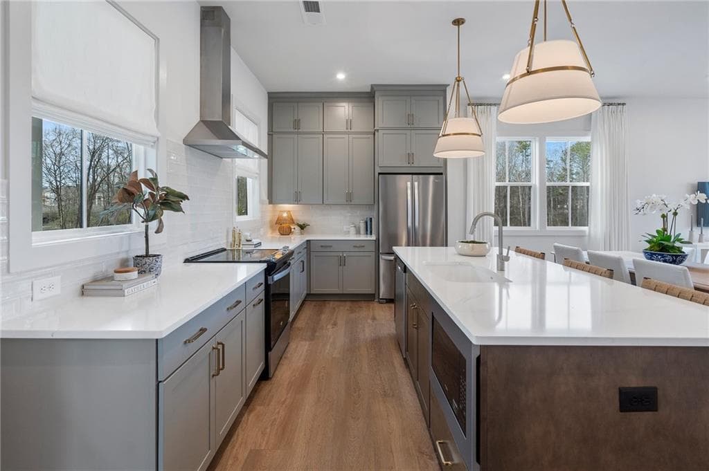 4 bedroom, 4 bathroom, 2,025 sq ft single family residence for sale at 214 Pinecone Place, Alpharetta, GA 30022 — photo 7