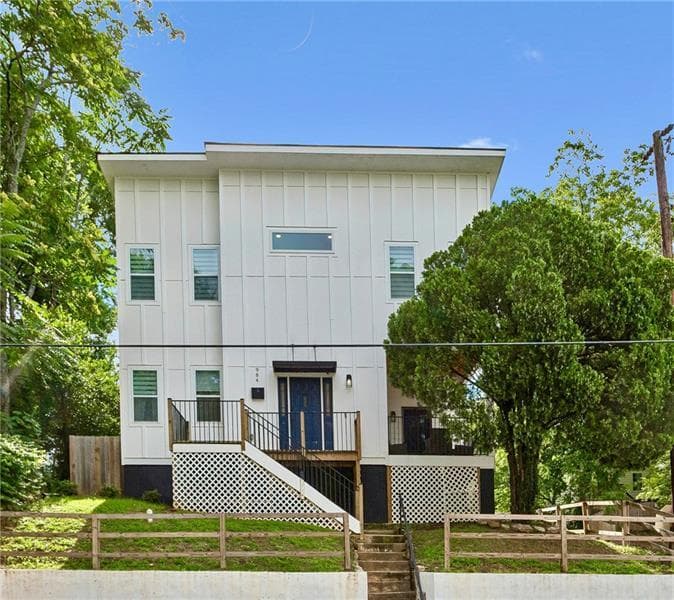 4 bedroom, 4 bathroom, 3,200 sq ft single family residence for sale at 984 McDaniel Street, Atlanta, GA 30310 — photo 2