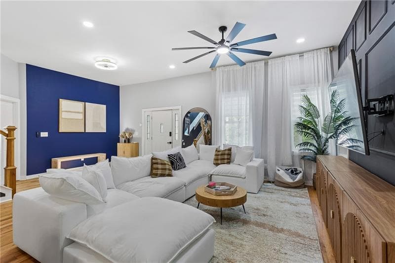 4 bedroom, 4 bathroom, 3,200 sq ft single family residence for sale at 984 McDaniel Street, Atlanta, GA 30310 — photo 6