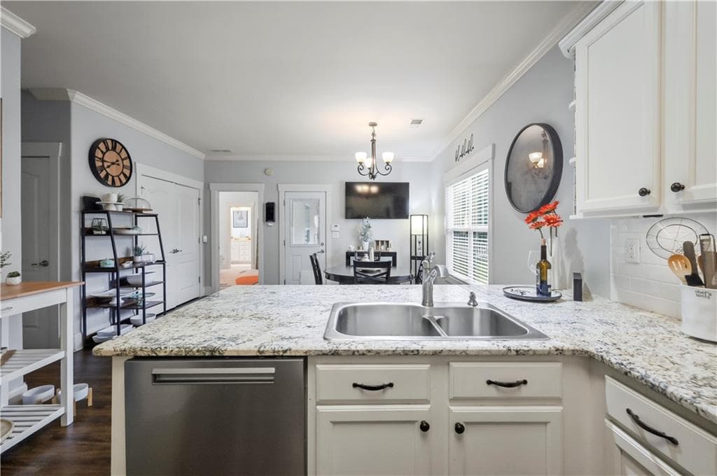 3 bedroom, 3 bathroom, 1,562 sq ft single family residence for sale at 175 Pratt Drive, Covington, GA 30014 — photo 6