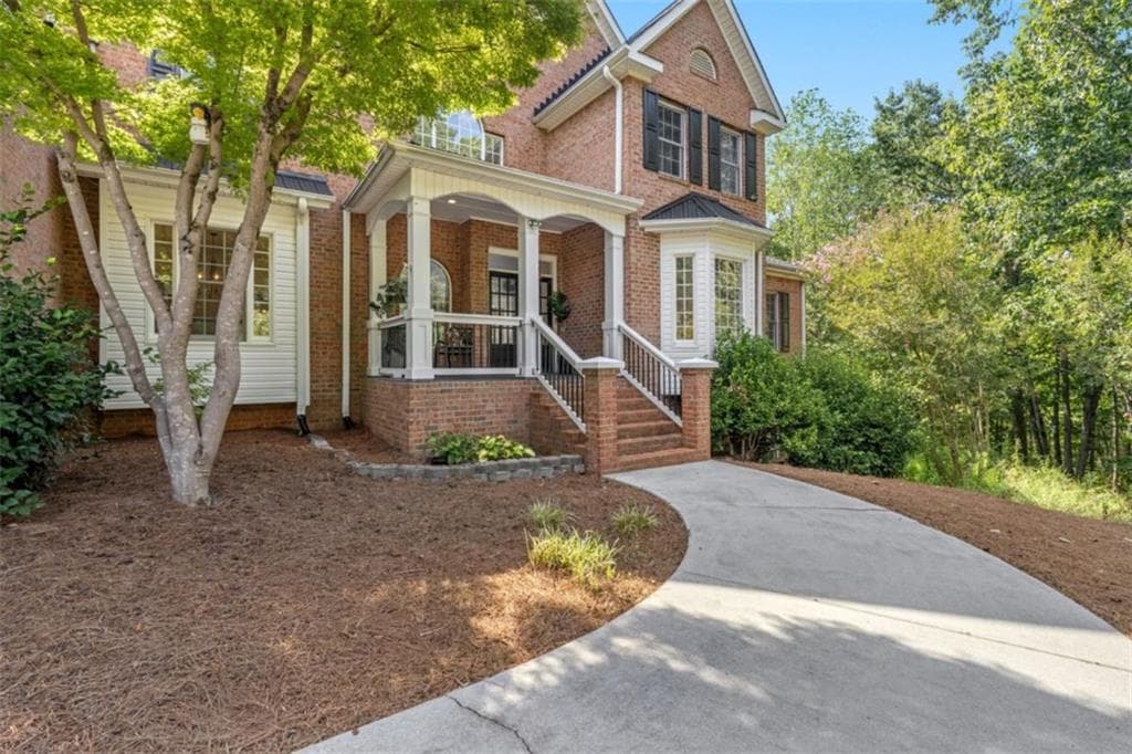 5 bedroom, 6 bathroom, 5,023 sq ft single family residence for sale at 189 S Tanglewood Drive, Royston, GA 30662 — photo 3