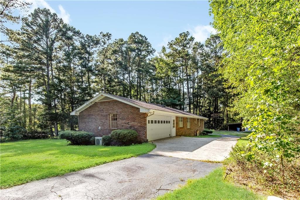 3 bedroom, 2 bathroom single family residence for sale at 8375 Cedar Grove Road, Fairburn, GA 30213 — photo 10