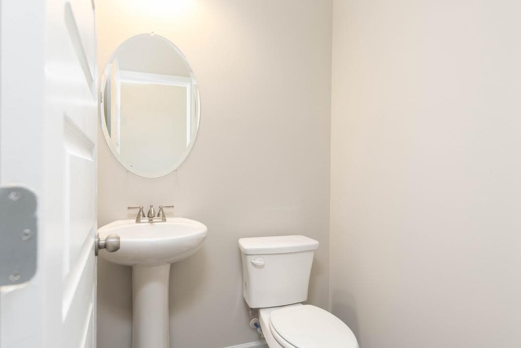 4 bedroom, 3 bathroom, 2,159 sq ft single family residence for sale at 3279 Kottayam Court, Statham, GA 30666 — photo 4