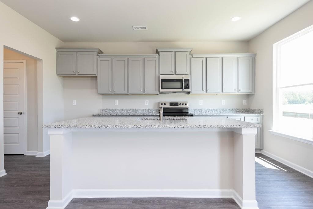 4 bedroom, 3 bathroom, 2,159 sq ft single family residence for sale at 3279 Kottayam Court, Statham, GA 30666 — photo 7