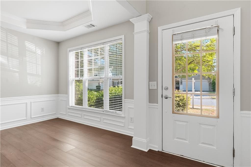 4 bedroom, 3 bathroom, 2,023 sq ft single family residence for sale at 710 Berkeley Terrace, Canton, GA 30115 — photo 5