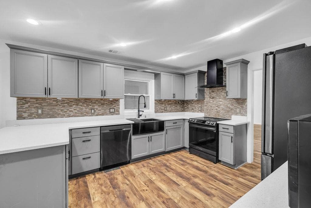 5 bedroom, 4 bathroom, 3,785 sq ft single family residence for sale at 4634 Riveredge Cove, Snellville, GA 30039 — photo 9