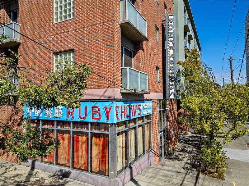 1 bedroom, 1 bathroom, 901 sq ft condominium for rent at 620 Glen Iris Drive 219, Atlanta, GA 30308 for $2,100 a month — photo 5