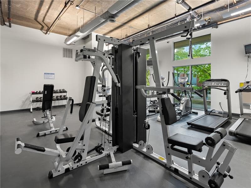1 bedroom, 1 bathroom, 901 sq ft condominium for rent at 620 Glen Iris Drive 219, Atlanta, GA 30308 for $2,100 a month — photo 9