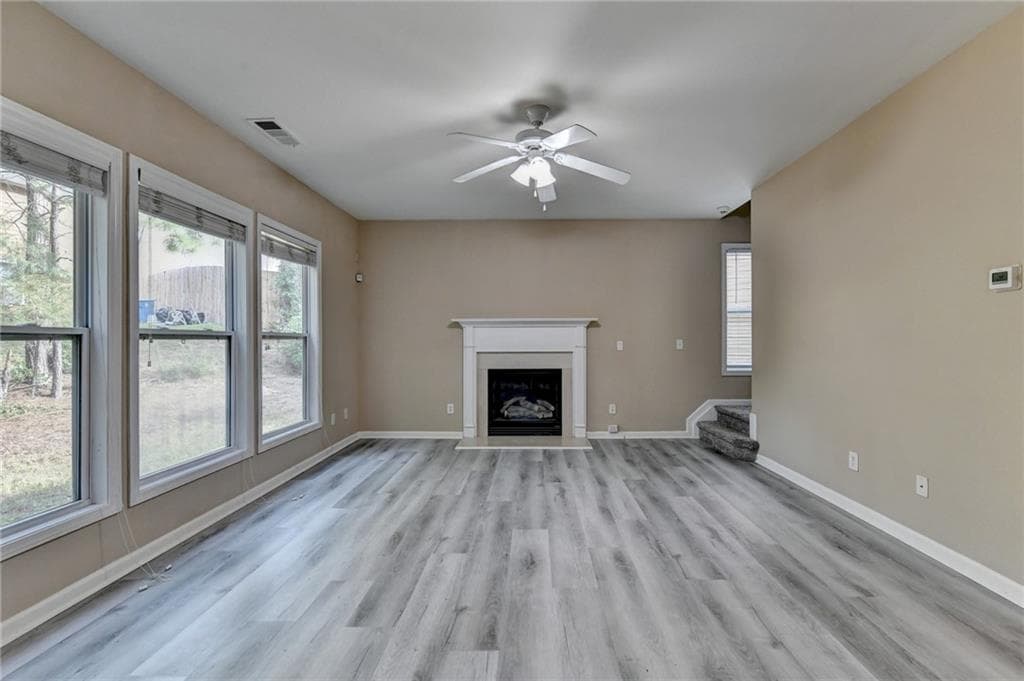 4 bedroom, 3 bathroom, 1,992 sq ft single family residence for rent at 1646 Hedington Court, Lawrenceville, GA 30045 for $2,050 a month — photo 9