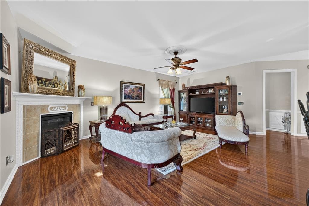 6 bedroom, 4 bathroom, 3,078 sq ft single family residence for sale at 3530 Anna Ruby Lane, Douglasville, GA 30135 — photo 5