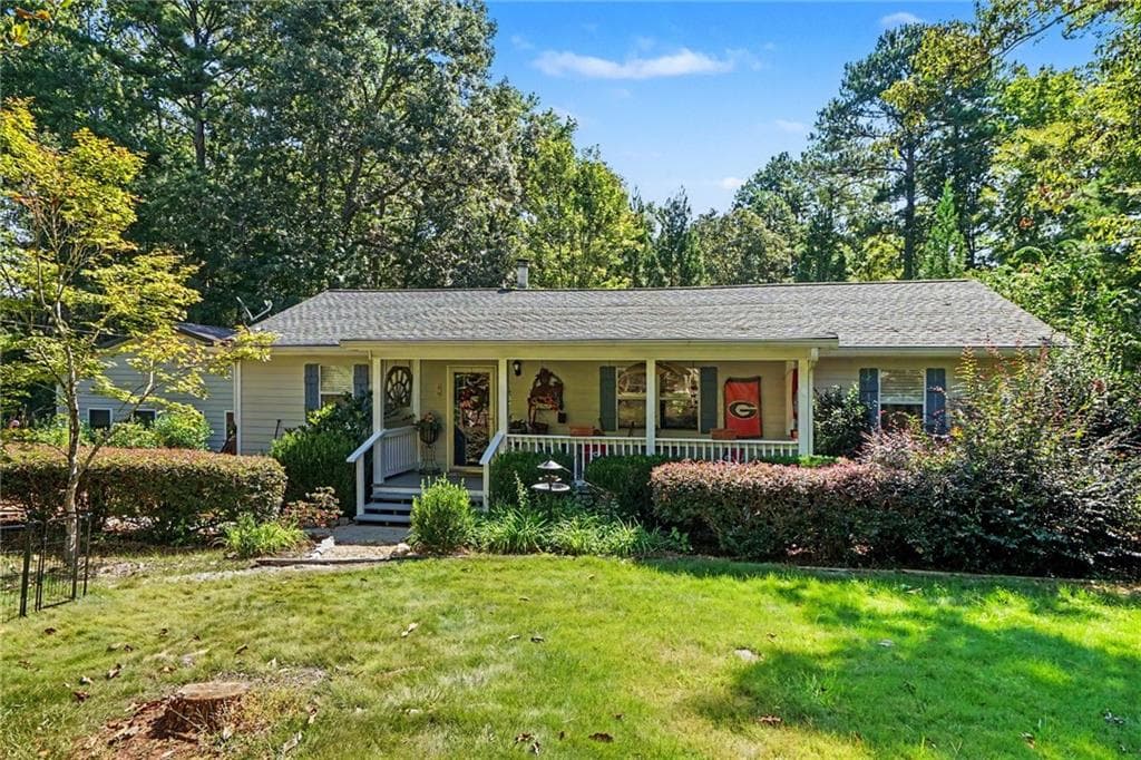 3 bedroom, 2 bathroom, 1,479 sq ft single family residence for sale at 1131 Parks Mill Lane, Buckhead, GA 30625