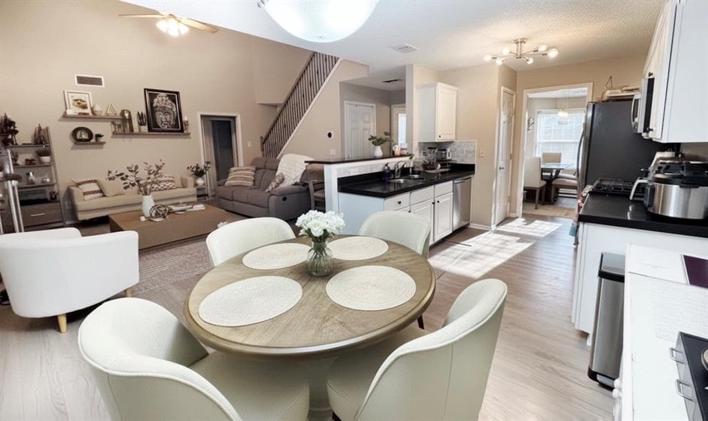 3 bedroom, 3 bathroom, 1,811 sq ft single family residence for rent at 2535 Alvecot Circle, Atlanta, GA 30339 for $3,200 a month — photo 4
