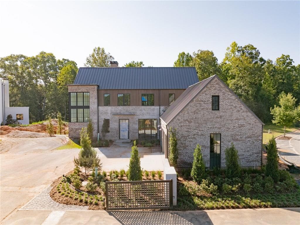 5 bedroom, 8 bathroom, 6,026 sq ft single family residence for sale at 110 Reed Way, Fayetteville, GA 30214 — photo 2