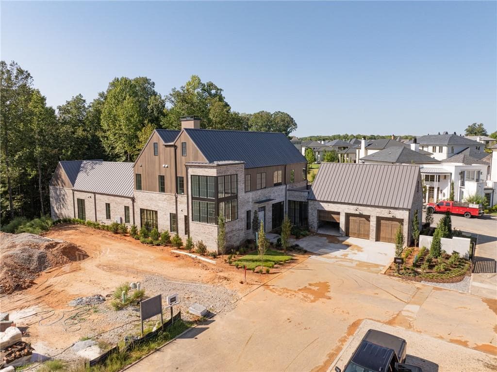 5 bedroom, 8 bathroom, 6,026 sq ft single family residence for sale at 110 Reed Way, Fayetteville, GA 30214 — photo 3
