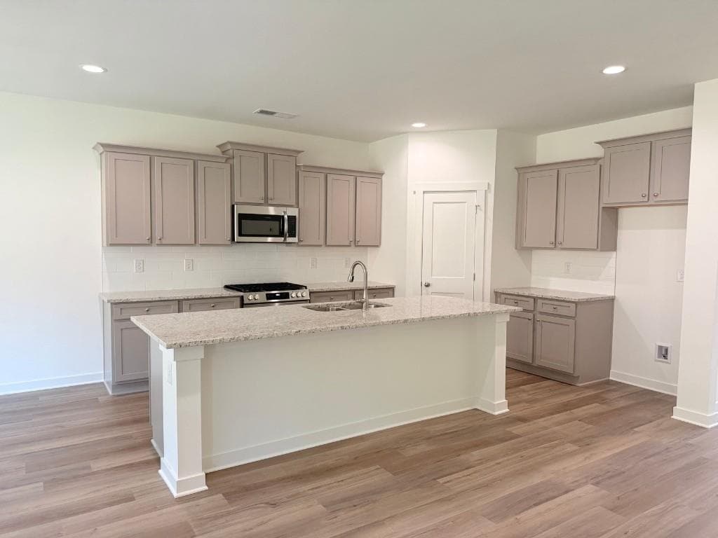 4 bedroom, 3 bathroom, 2,167 sq ft single family residence for sale at 70 Purackal Lane, Statham, GA 30666 — photo 5