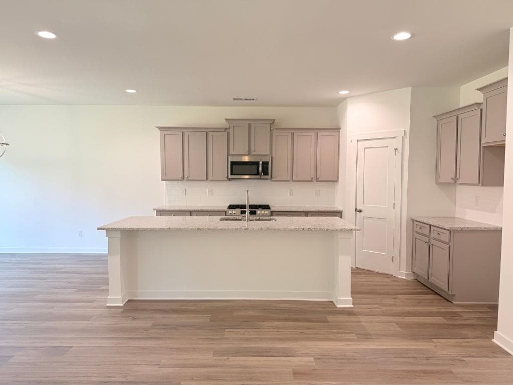 4 bedroom, 3 bathroom, 2,167 sq ft single family residence for sale at 70 Purackal Lane, Statham, GA 30666 — photo 6