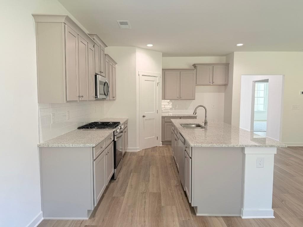 4 bedroom, 3 bathroom, 2,167 sq ft single family residence for sale at 70 Purackal Lane, Statham, GA 30666 — photo 7