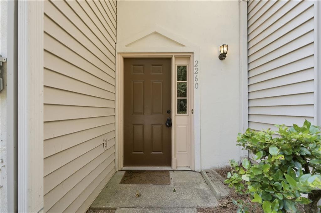 2 bedroom, 2 bathroom, 1,440 sq ft townhouse under contract at 2260 Fairways Court, Kennesaw, GA 30144 — photo 3