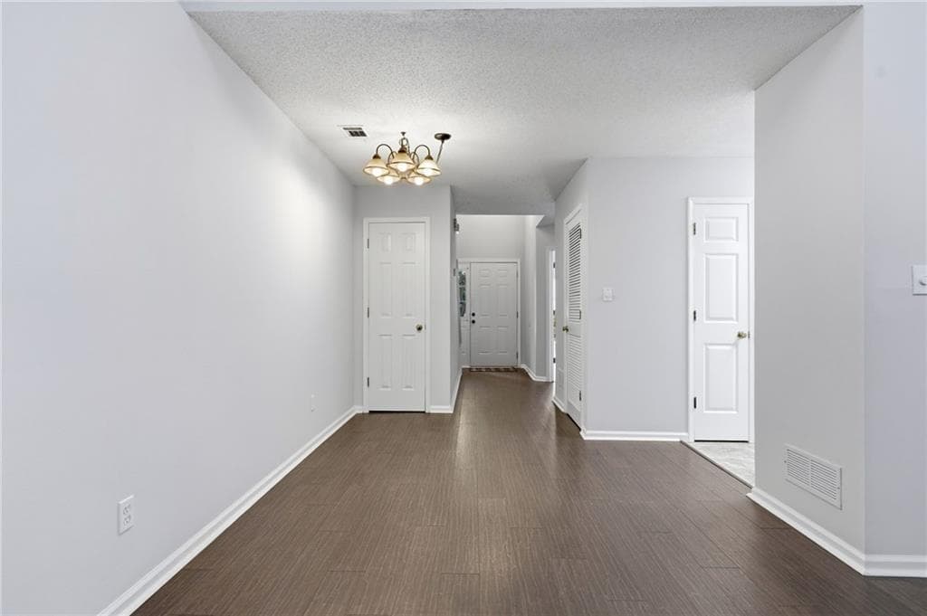 2 bedroom, 2 bathroom, 1,440 sq ft townhouse under contract at 2260 Fairways Court, Kennesaw, GA 30144 — photo 5