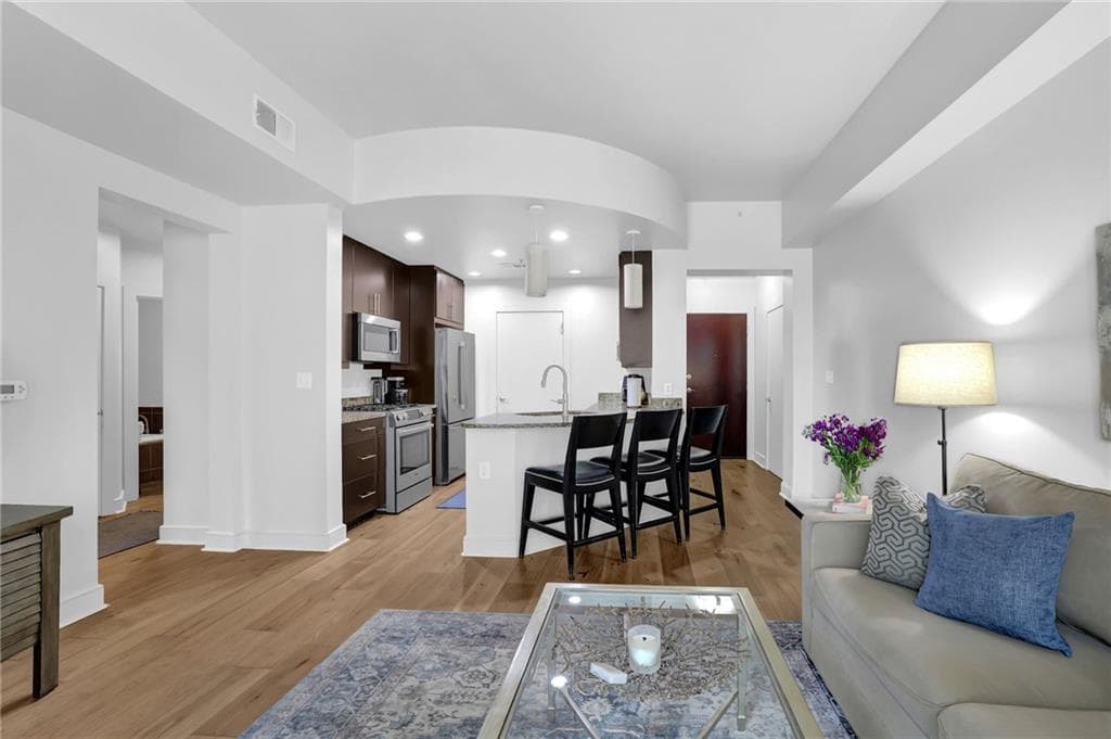 1 bedroom, 1 bathroom, 989 sq ft condominium for sale at 222 12th Street 701, Atlanta, GA 30309 — photo 1 of 35