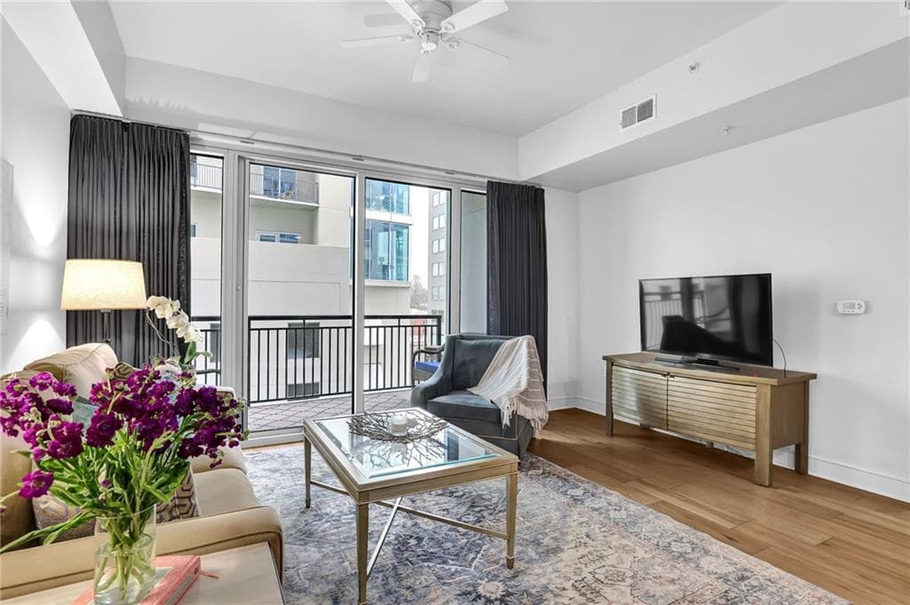 1 bedroom, 1 bathroom, 989 sq ft condominium for sale at 222 12th Street 701, Atlanta, GA 30309 — photo 9