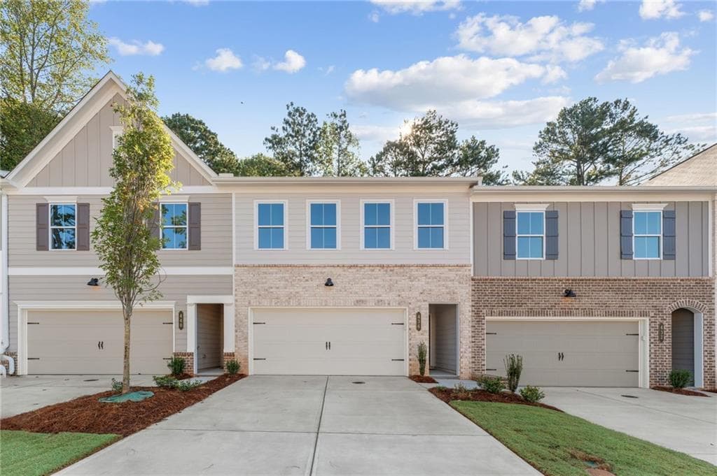 3 bedroom, 3 bathroom, 1,805 sq ft townhouse for sale at 690 Sunstone Lane, Lawrenceville, GA 30043 — photo 7
