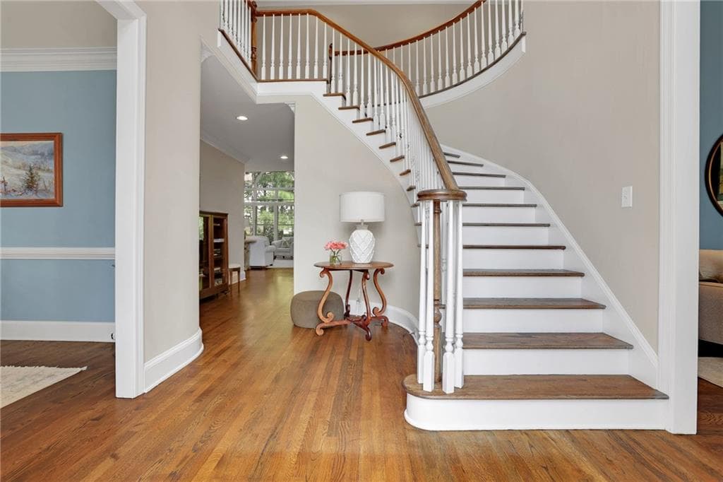 6 bedroom, 5 bathroom, 7,507 sq ft single family residence for sale at 10335 High Falls Circle, Alpharetta, GA 30022 — photo 3