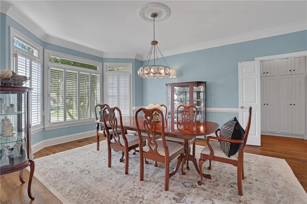 6 bedroom, 5 bathroom, 7,507 sq ft single family residence for sale at 10335 High Falls Circle, Alpharetta, GA 30022 — photo 8