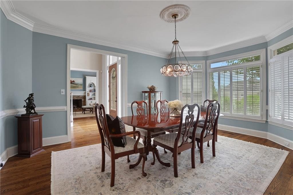 6 bedroom, 5 bathroom, 7,507 sq ft single family residence for sale at 10335 High Falls Circle, Alpharetta, GA 30022 — photo 9