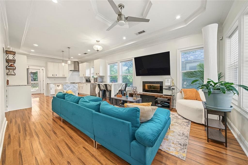 3 bedroom, 2 bathroom, 1,126 sq ft single family residence for sale at 1783 Dorsey Avenue, Atlanta, GA 30344 — photo 4