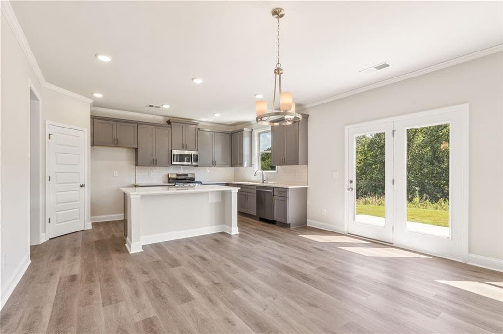 5 bedroom, 4 bathroom single family residence for sale at 1376 Sunny Valley Lane, Braselton, GA 30517 — photo 6