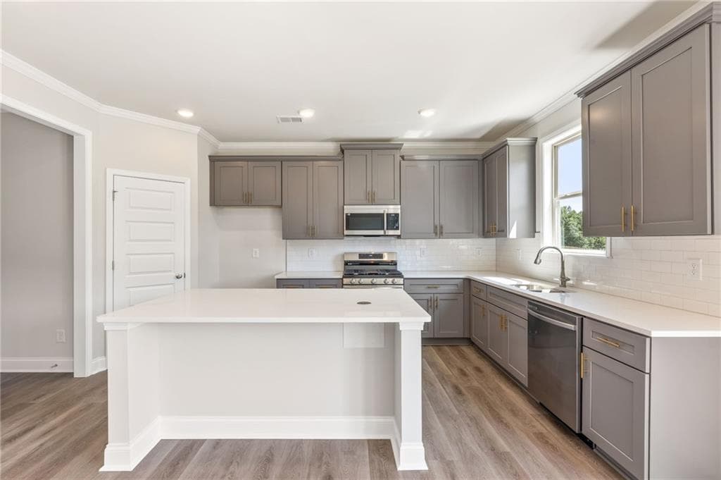 5 bedroom, 4 bathroom single family residence for sale at 1376 Sunny Valley Lane, Braselton, GA 30517 — photo 7