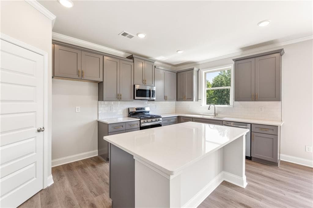 5 bedroom, 4 bathroom single family residence for sale at 1376 Sunny Valley Lane, Braselton, GA 30517 — photo 8