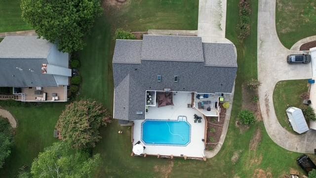 4 bedroom, 3 bathroom, 2,148 sq ft single family residence for sale at 584 Clubland Circle Southeast, Conyers, GA 30094 — photo 4