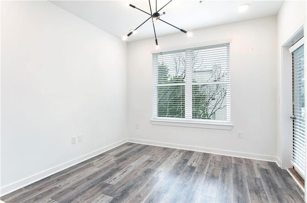 1 bedroom, 1 bathroom, 657 sq ft condominium for sale at 525 Parkway Drive 413, Atlanta, GA 30354 — photo 5