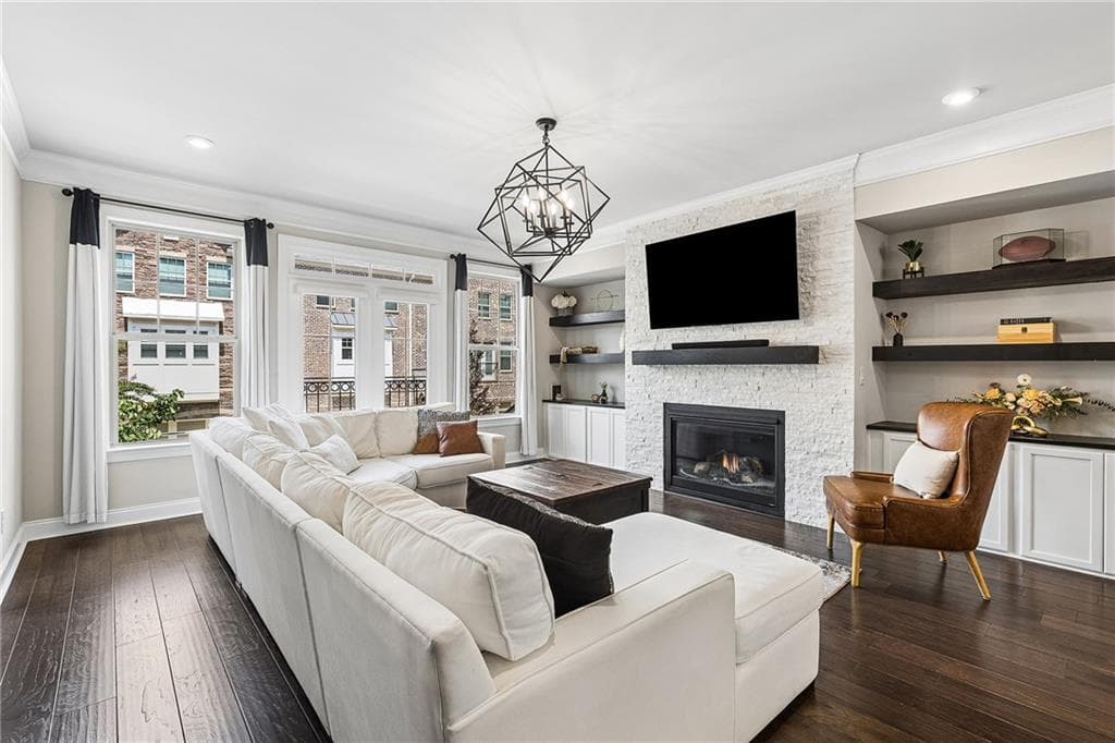 4 bedroom, 4 bathroom, 2,407 sq ft townhouse under contract at 1339 Rosen Road, Atlanta, GA 30319 — photo 5