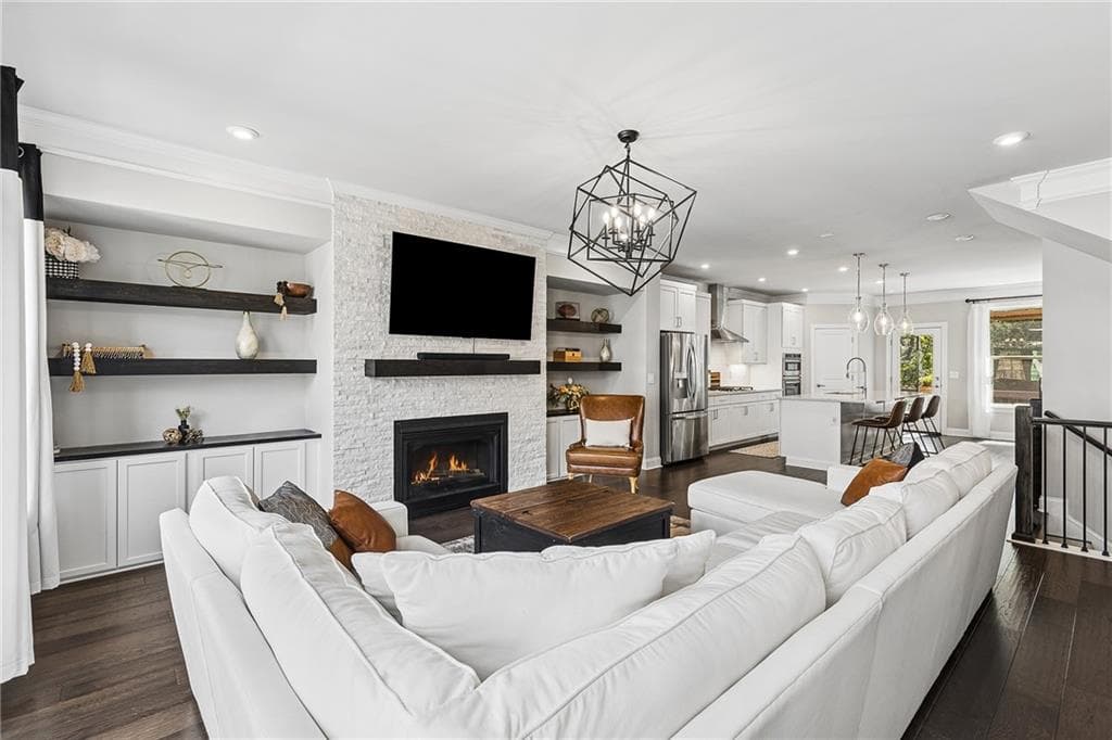 4 bedroom, 4 bathroom, 2,407 sq ft townhouse under contract at 1339 Rosen Road, Atlanta, GA 30319 — photo 6