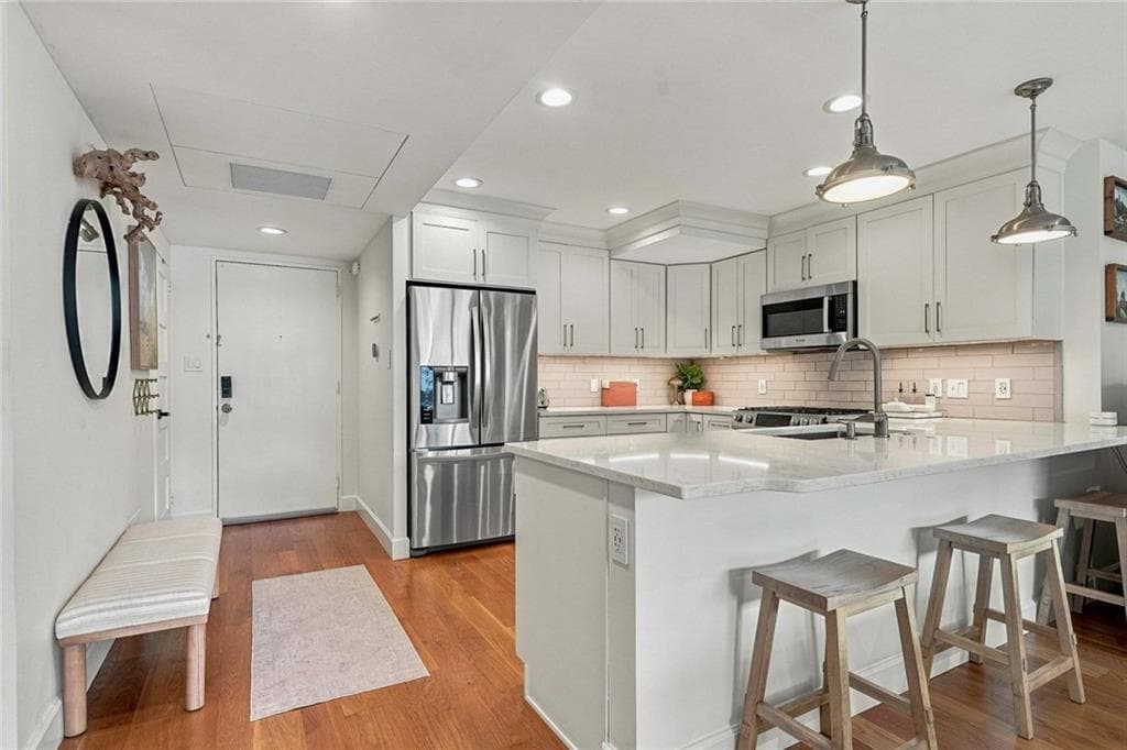 2 bedroom, 2 bathroom, 1,012 sq ft condominium for sale at 2965 Pharr Court South UNIT 416, Atlanta, GA 30305 — photo 7