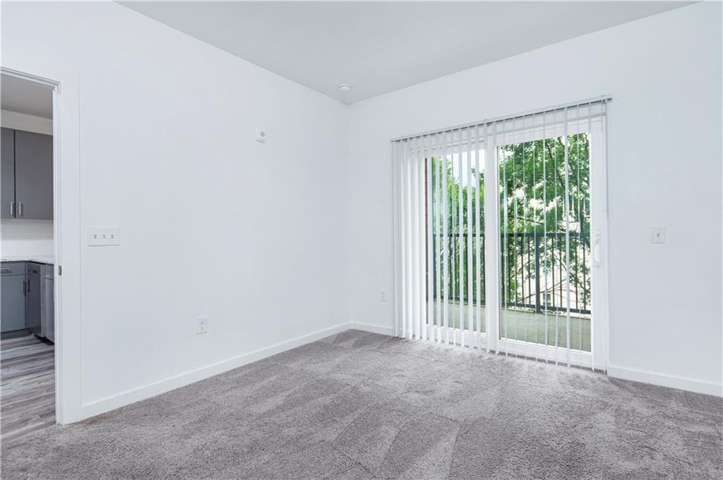 1 bedroom, 1 bathroom, 657 sq ft condominium for sale at 525 Parkway Drive 413, Atlanta, GA 30354 — photo 8