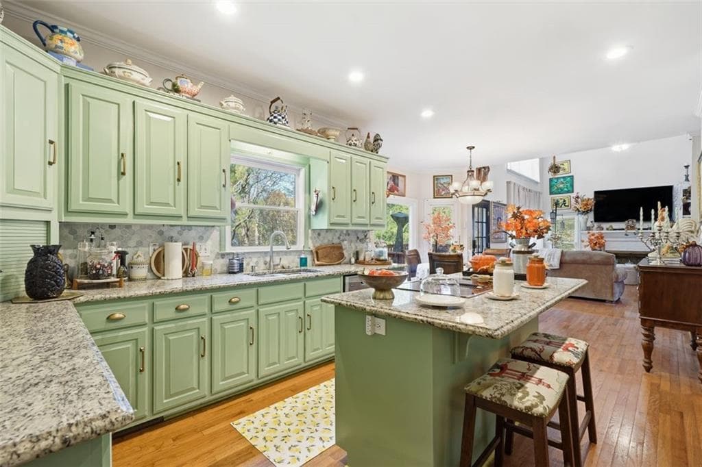 5 bedroom, 3 bathroom, 3,057 sq ft single family residence for sale at 1535 Timberline Trace, Snellville, GA 30078 — photo 9